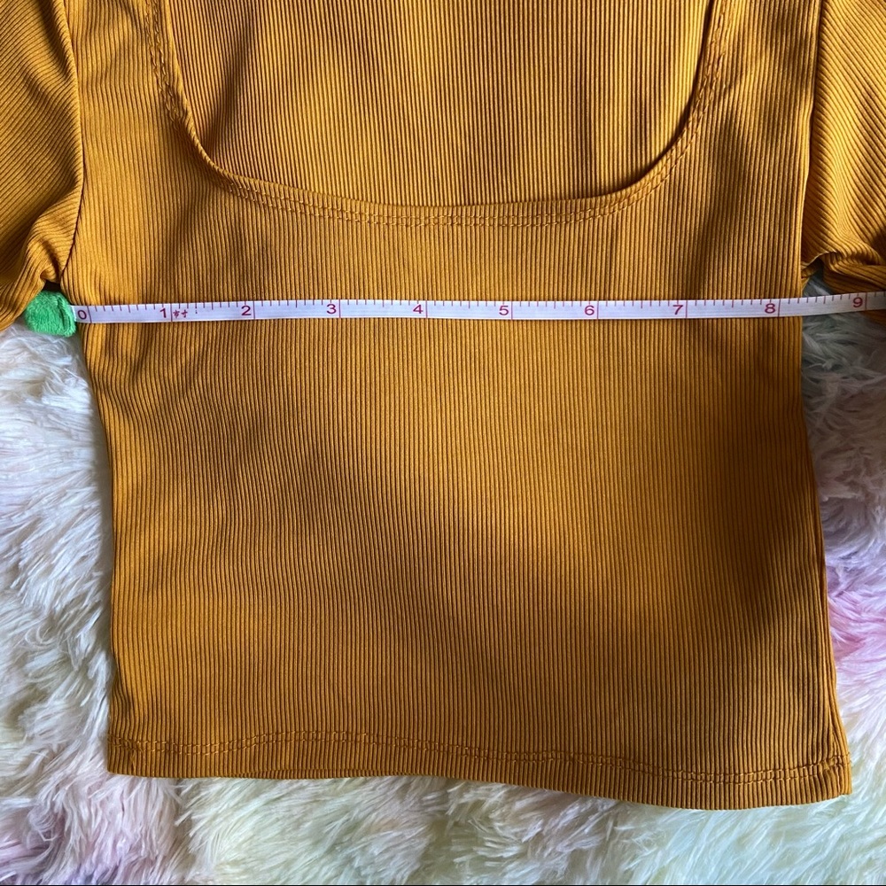 Square Neck Ribbed Crop Tee - Picture 4 of 8